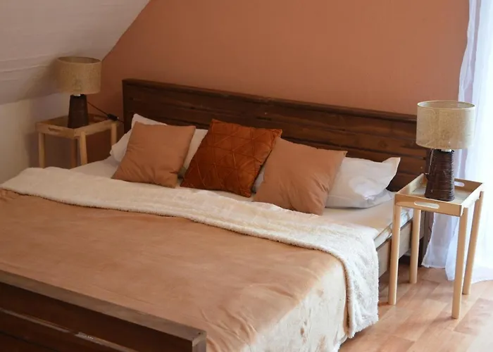 Pension Luebeck فندق *